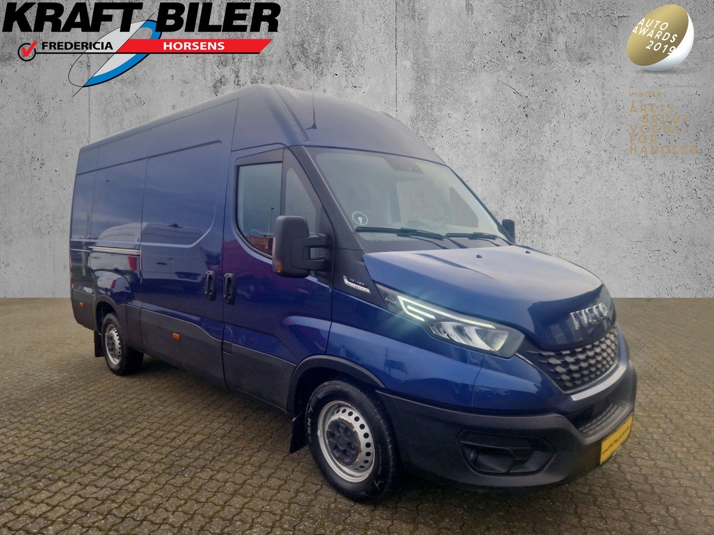 flexleasing-iveco-daily-30-35s18-12m3-van-ag8-findleasing