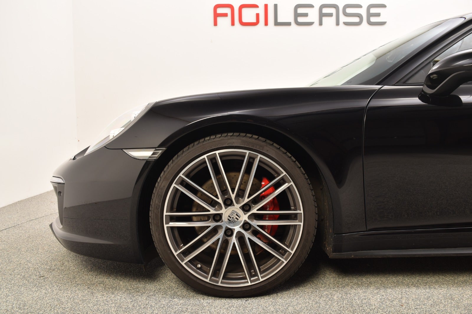 flexleasing-porsche-911-carrera-4s-30-coupe-pdk-2d-findleasing