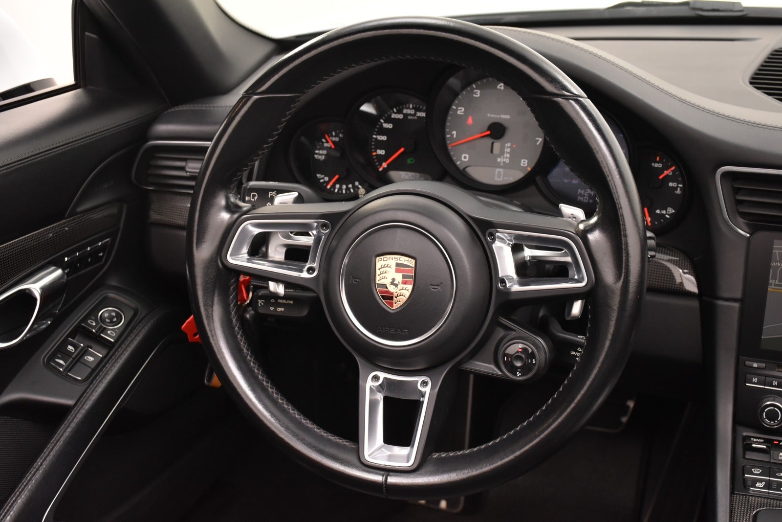 flexleasing-porsche-911-carrera-s-30-cabriolet-pdk-2d-findleasing