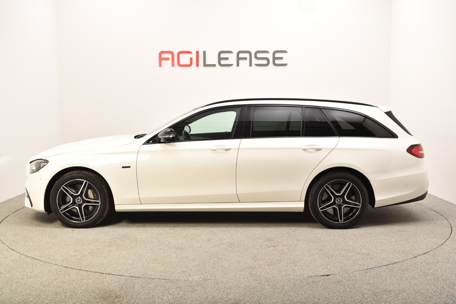 flexleasing-mercedes-e300-de-20-amg-line-night-edition-stc-aut-5d-findleasing