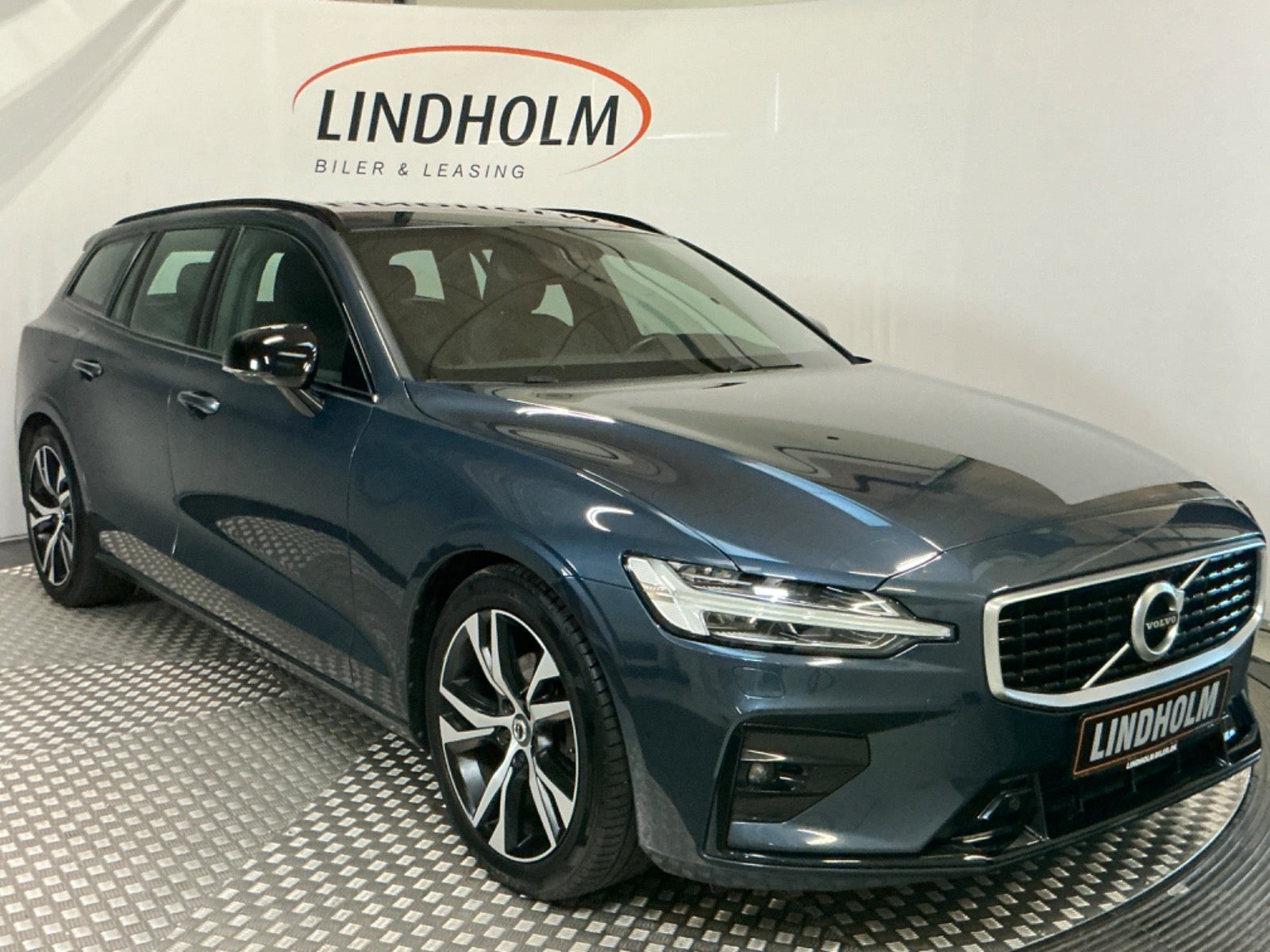 flexleasing-volvo-v60-20-d4-190-r-design-aut-5d-findleasing