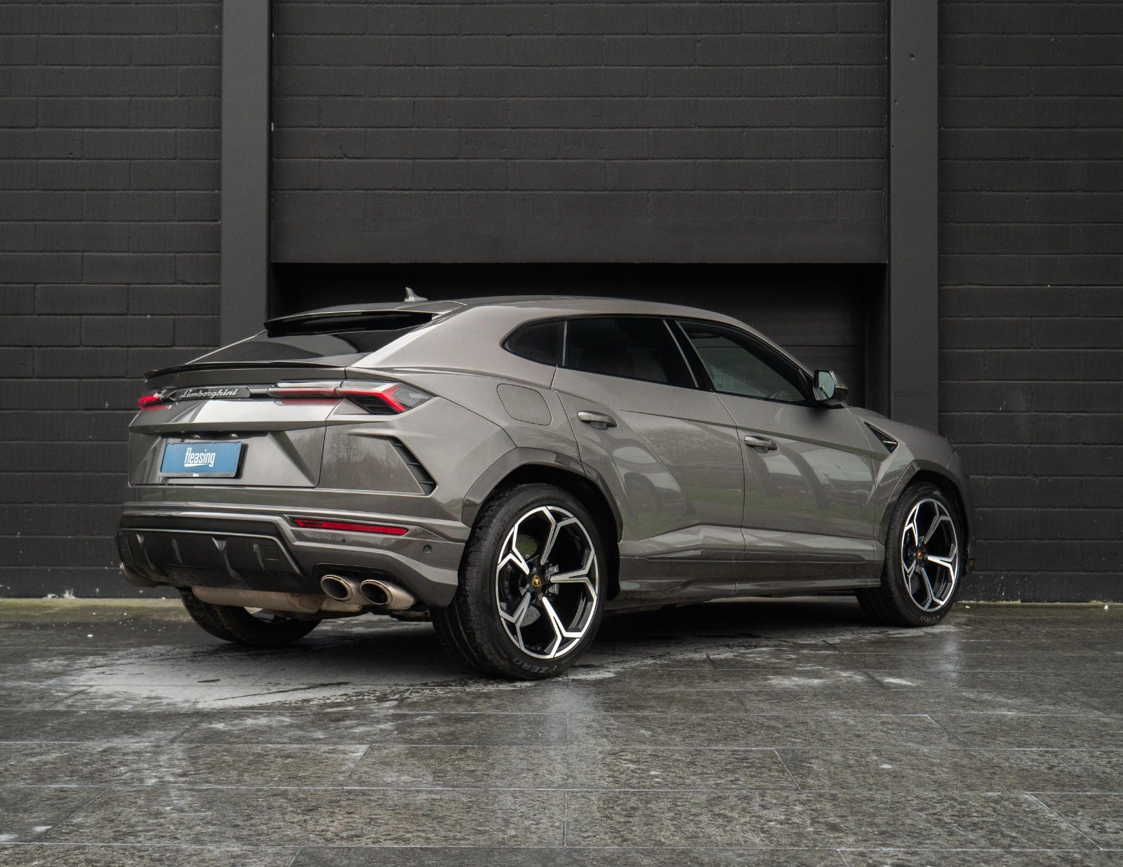 flexleasing-lamborghini-urus-40-5d-findleasing