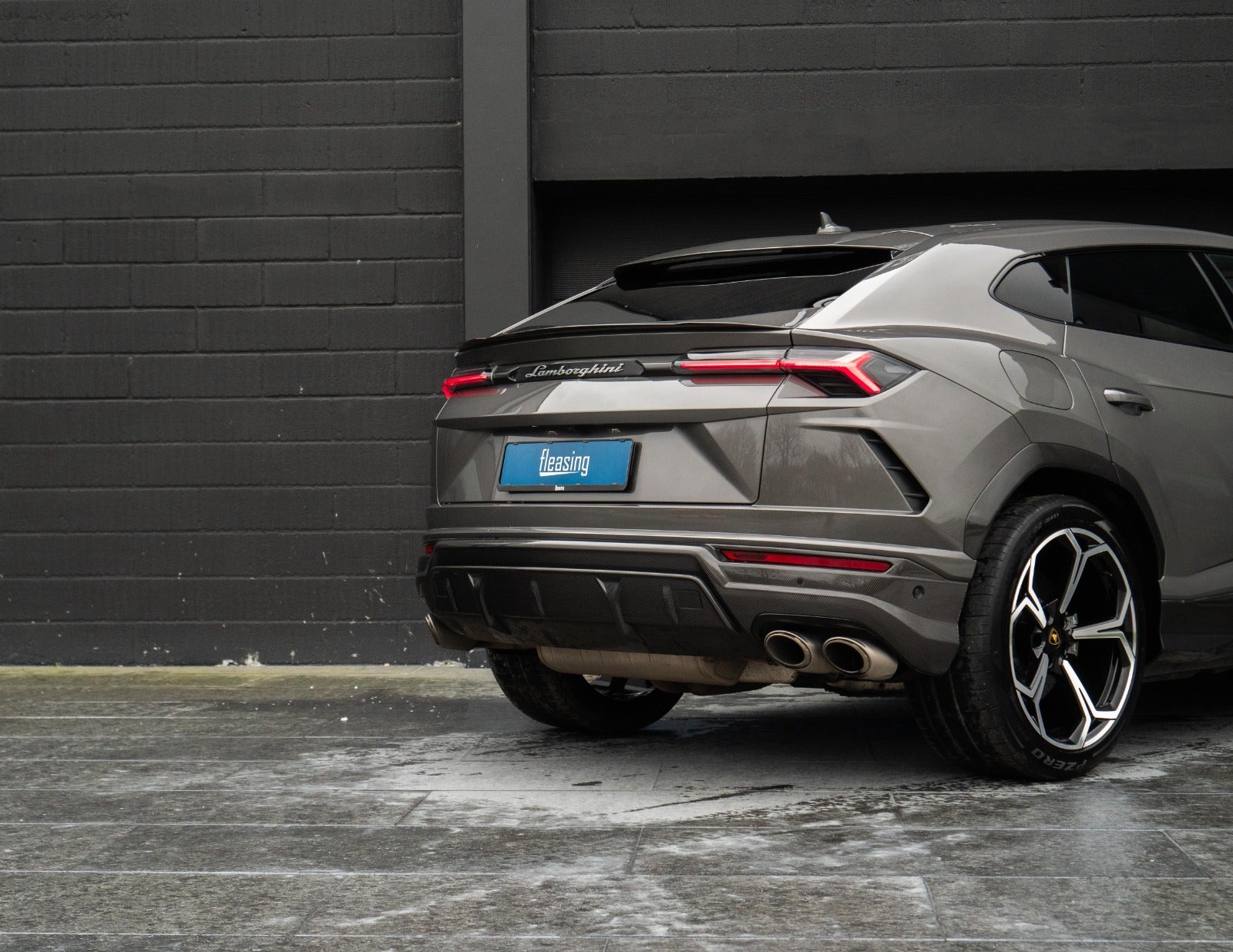 flexleasing-lamborghini-urus-40-5d-findleasing