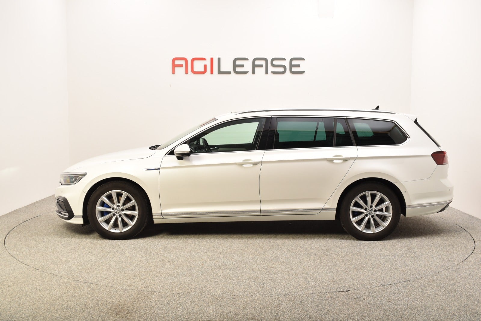 flexleasing-vw-passat-14-gte-variant-dsg-5d-findleasing