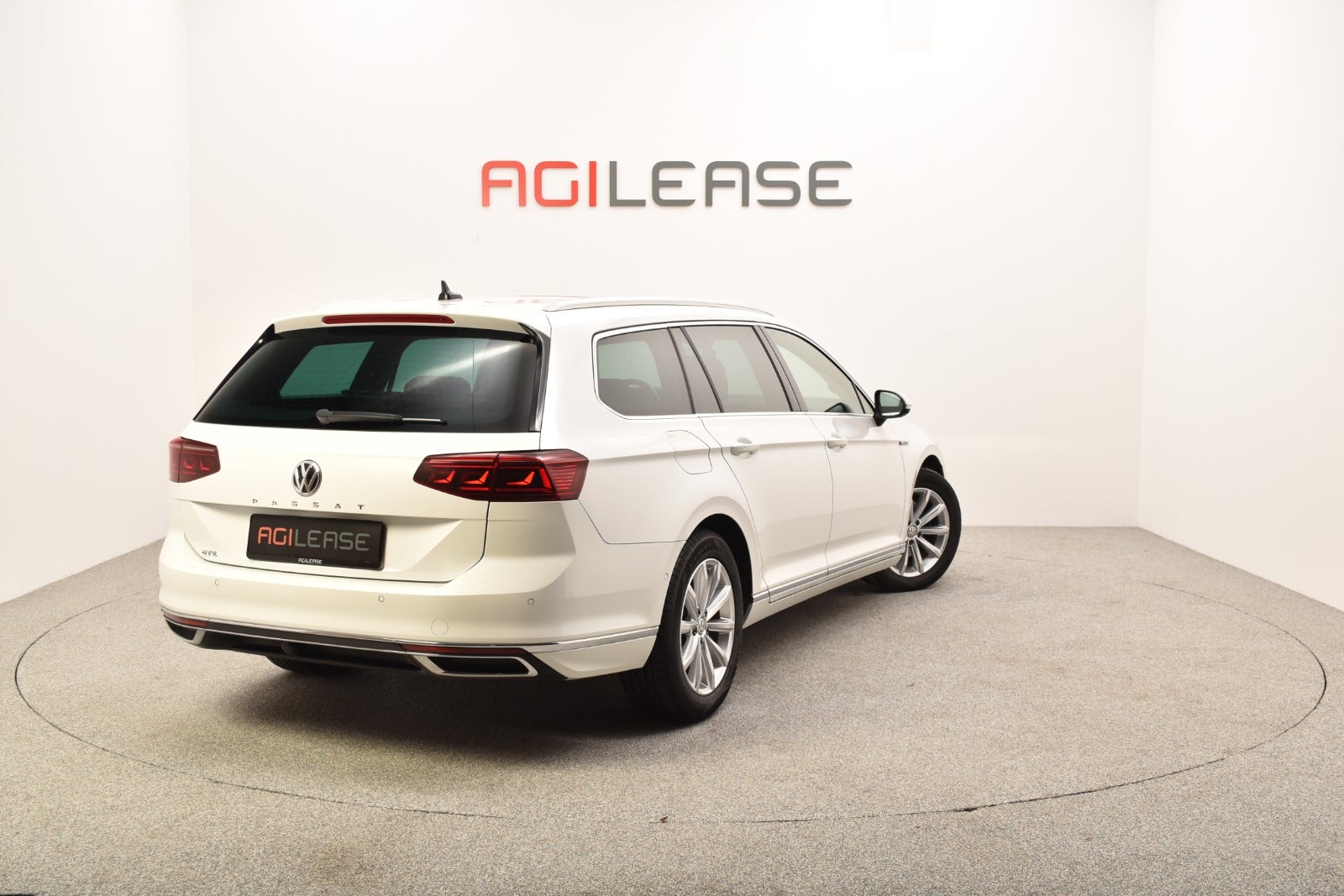 flexleasing-vw-passat-14-gte-variant-dsg-5d-findleasing