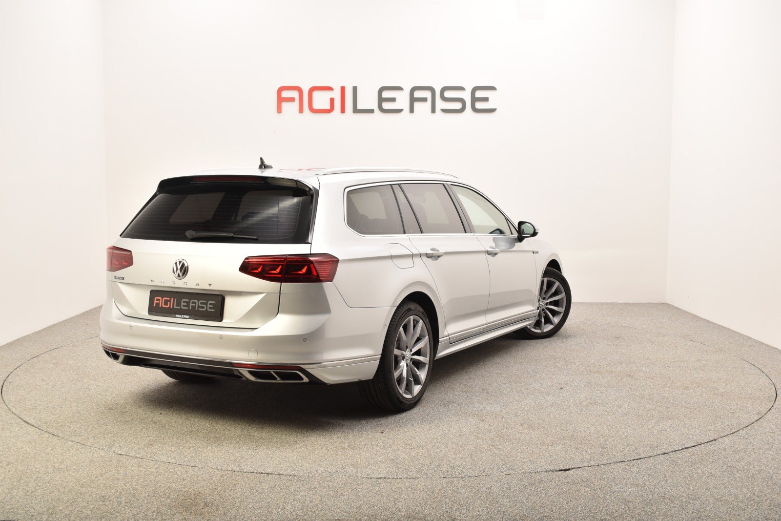 flexleasing-vw-passat-20-tdi-190-r-line-variant-dsg-4motion-5d-findleasing