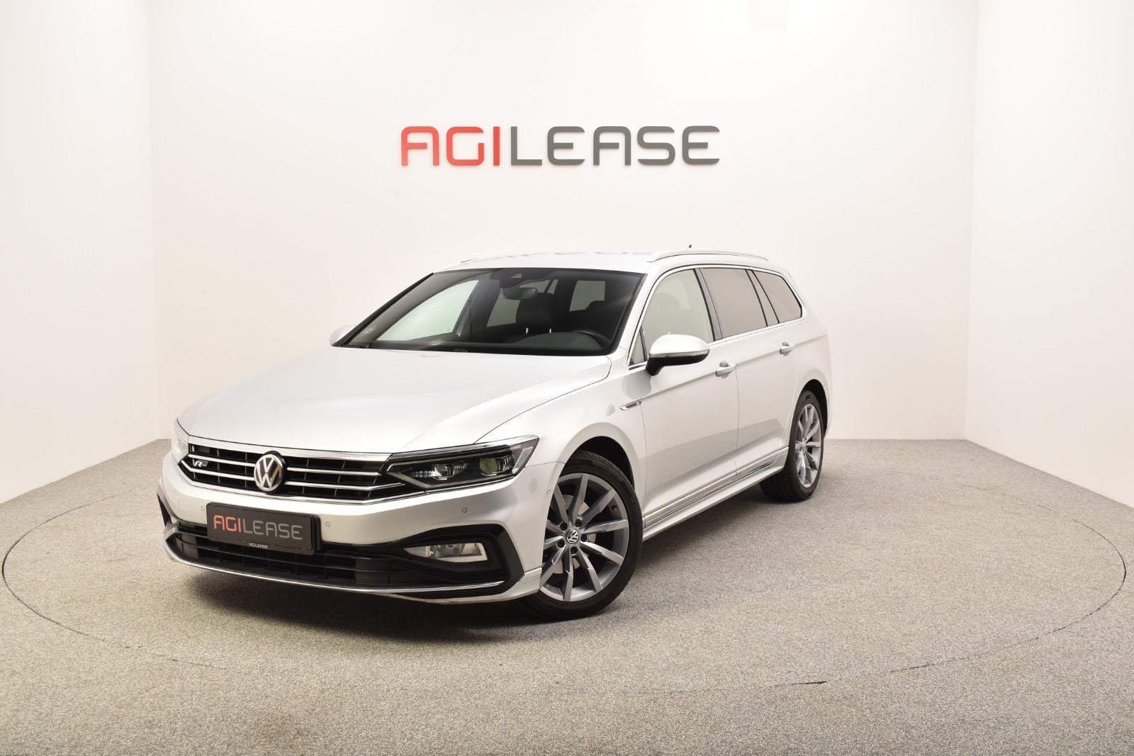 flexleasing-vw-passat-20-tdi-190-r-line-variant-dsg-4motion-5d-findleasing