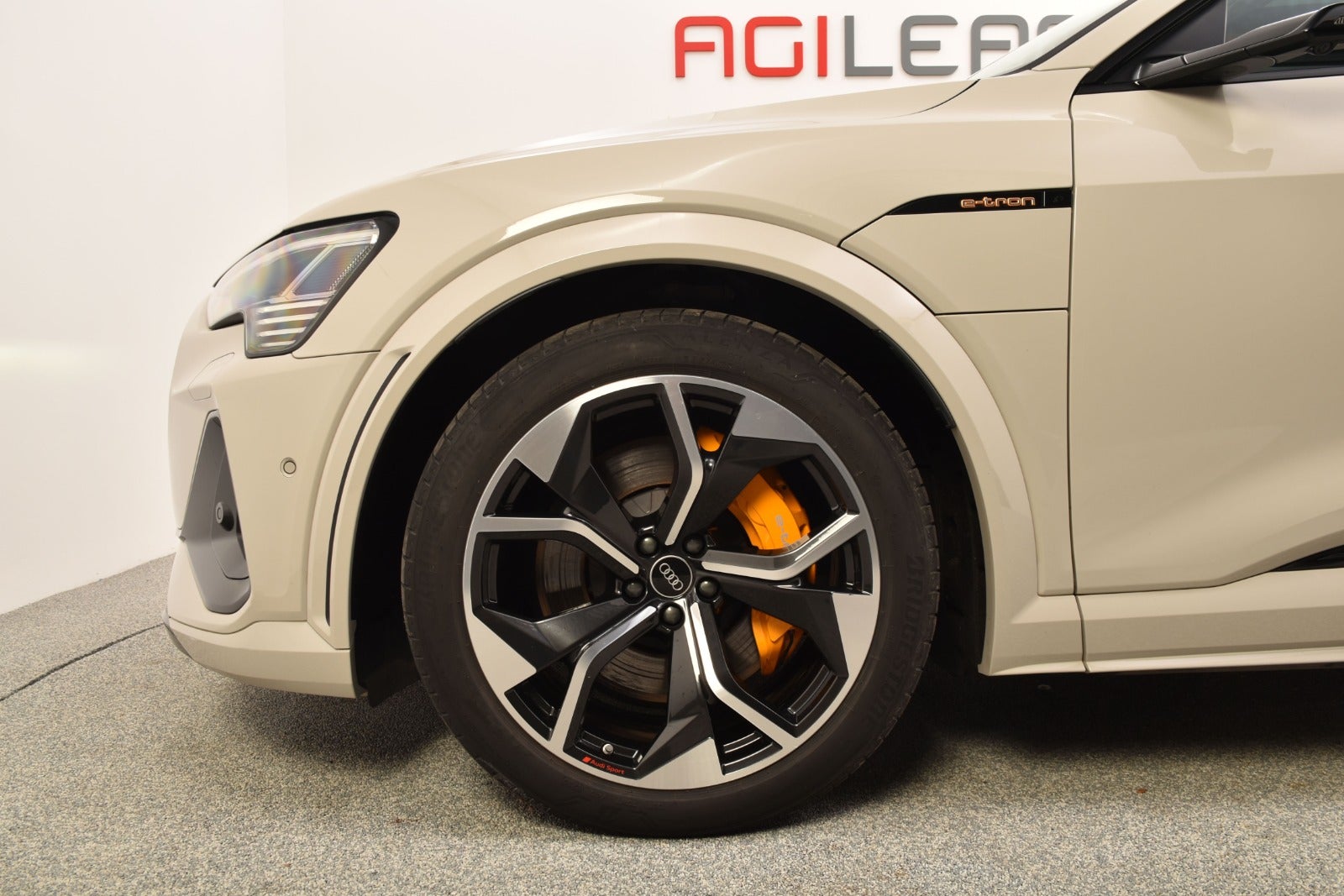 flexleasing-audi-e-tron-s-sportback-quattro-5d-findleasing