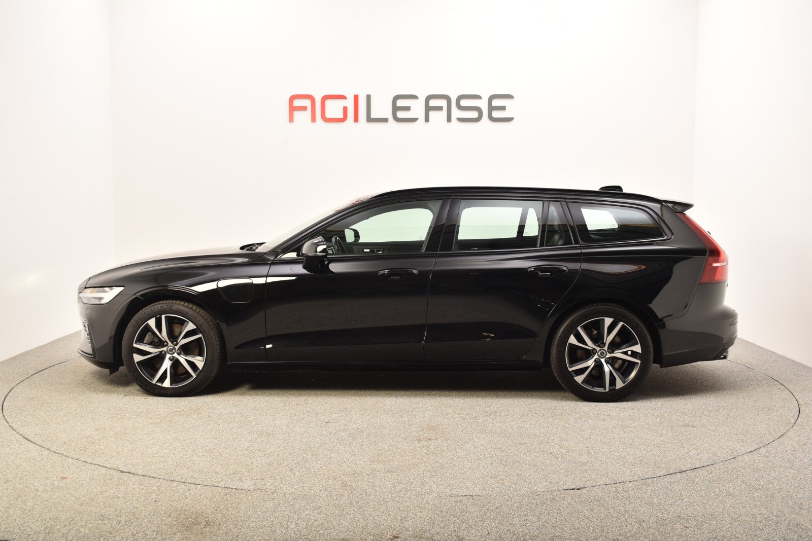 flexleasing-volvo-v60-20-t6-recharge-r-design-aut-awd-5d-findleasing