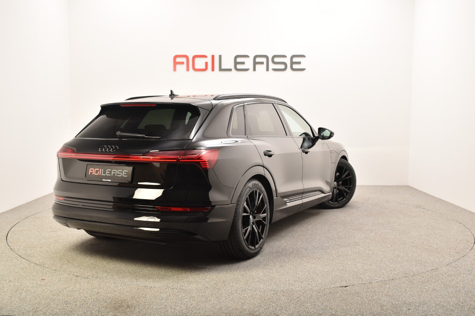 flexleasing-audi-e-tron-55-s-line-quattro-5d-findleasing