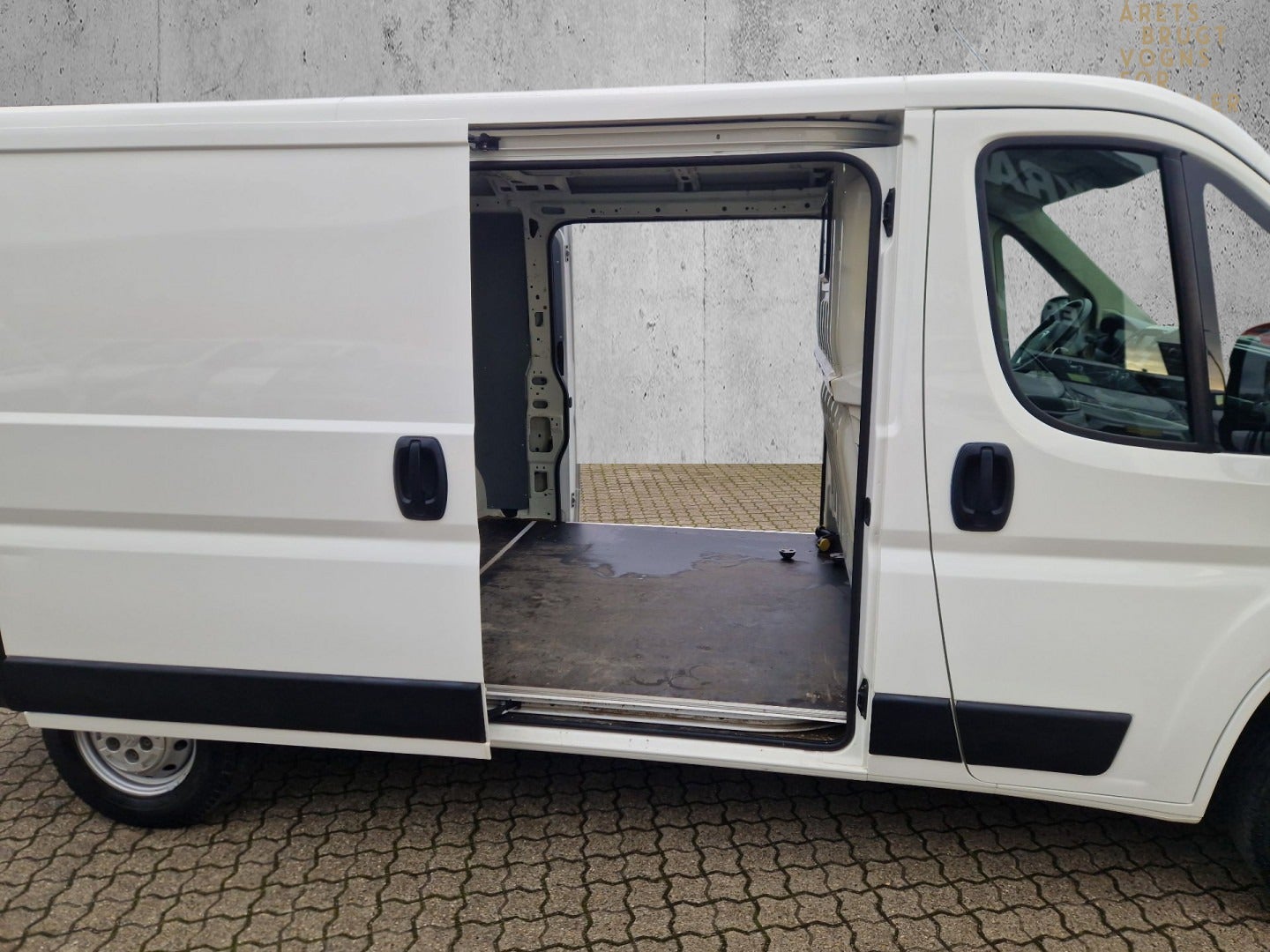 flexleasing-citroen-jumper-30-20-bluehdi-130-l2h1-flexline-findleasing