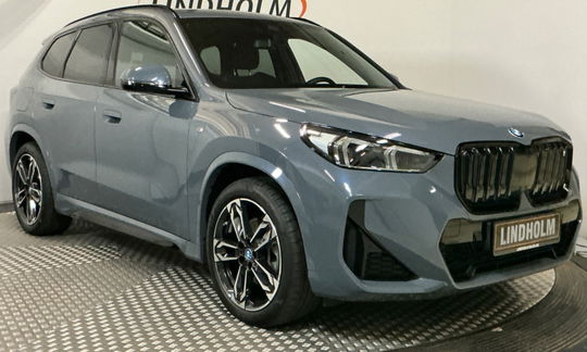 BMW iX1  xDrive30 M-Sport 5d