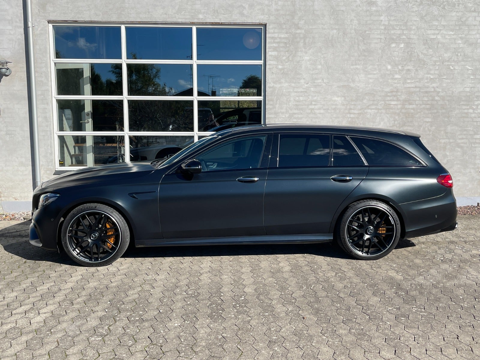 flexleasing-mercedes-e63-40-amg-s-edition-1-stc-aut-4matic-5d-findleasing