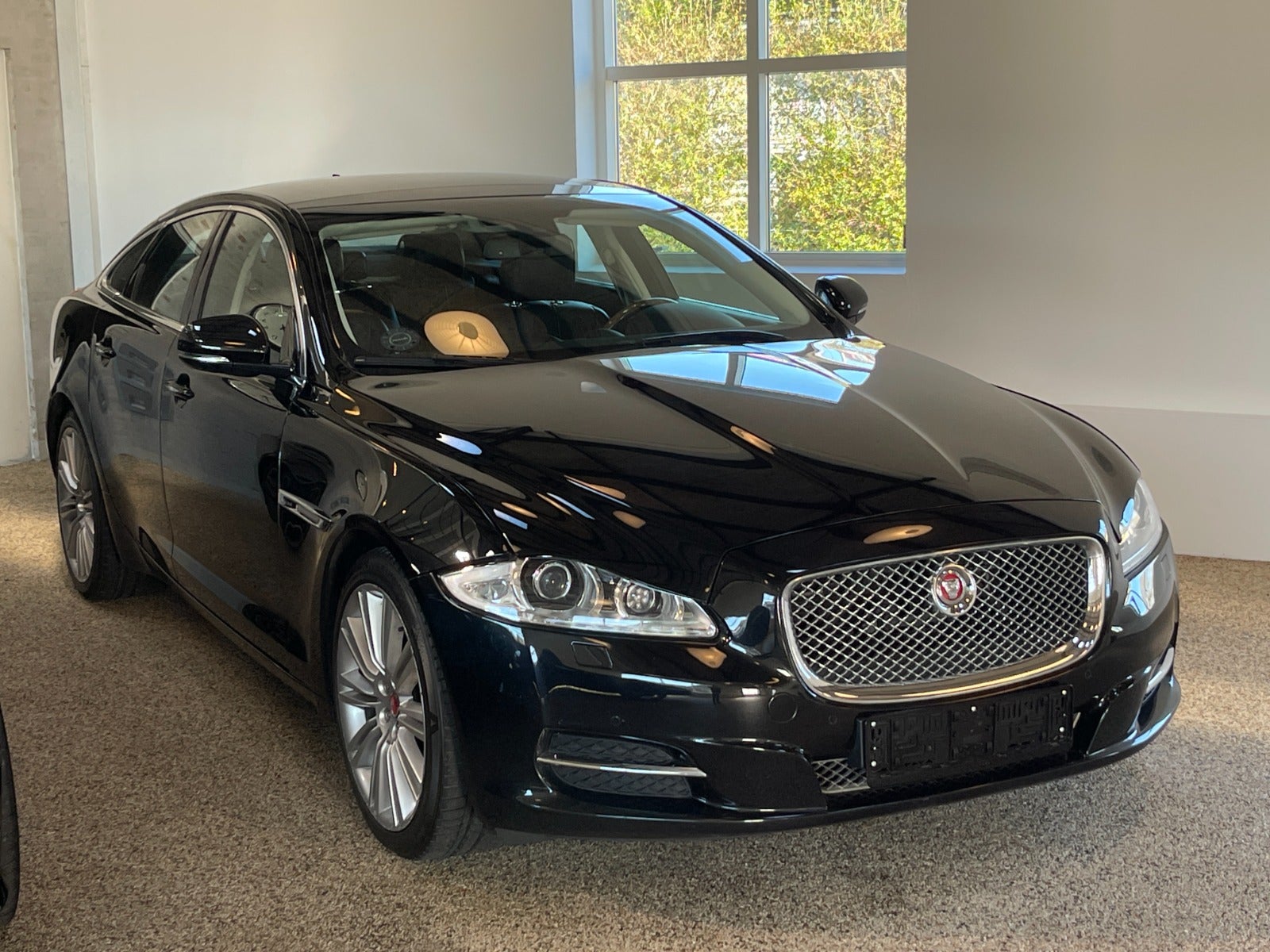 flexleasing-jaguar-xj-30-sc-premium-luxury-aut-awd-4d-findleasing