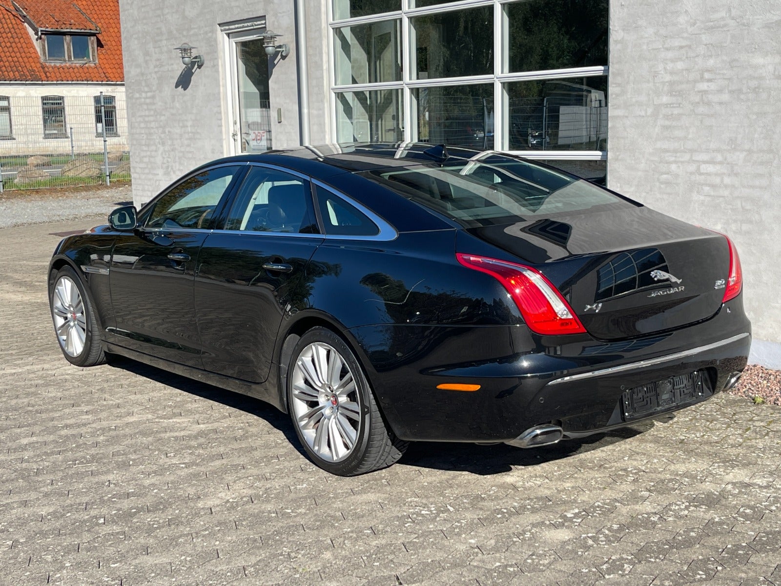 flexleasing-jaguar-xj-30-sc-premium-luxury-aut-awd-4d-findleasing