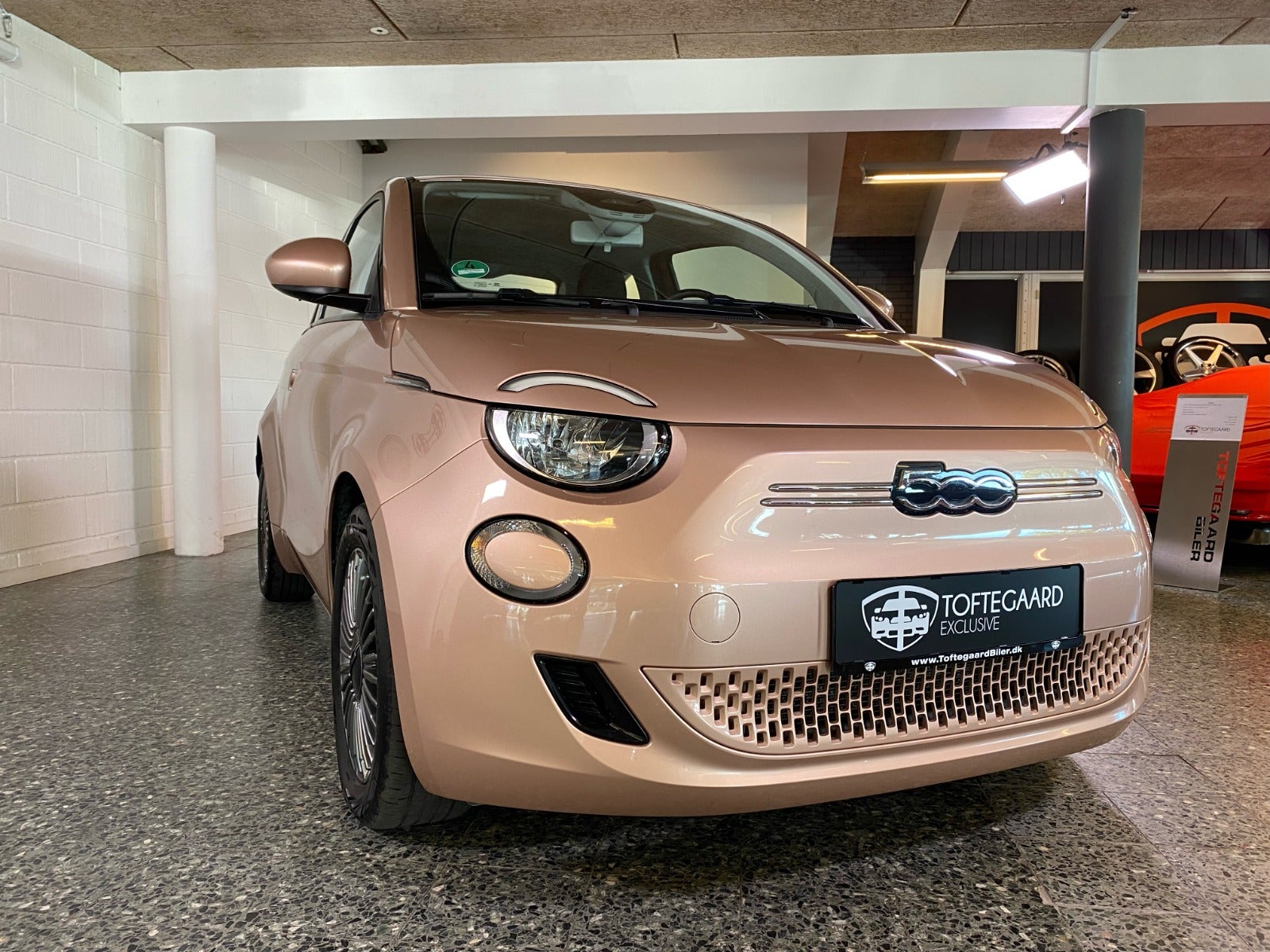 flexleasing-fiat-500e-action-3d-findleasing