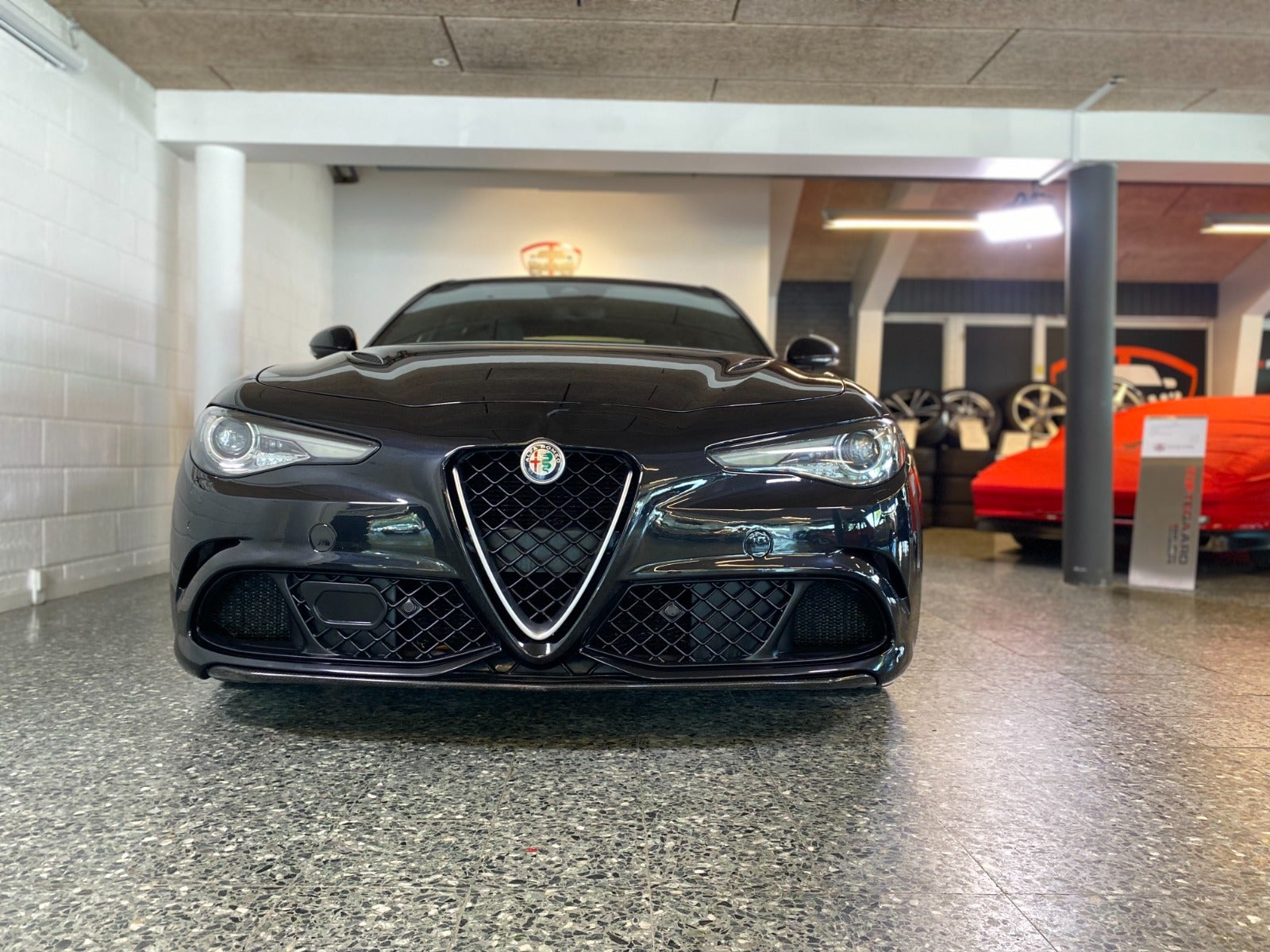 flexleasing-alfa-romeo-giulia-29-v6-quadrifoglio-aut-4d-findleasing