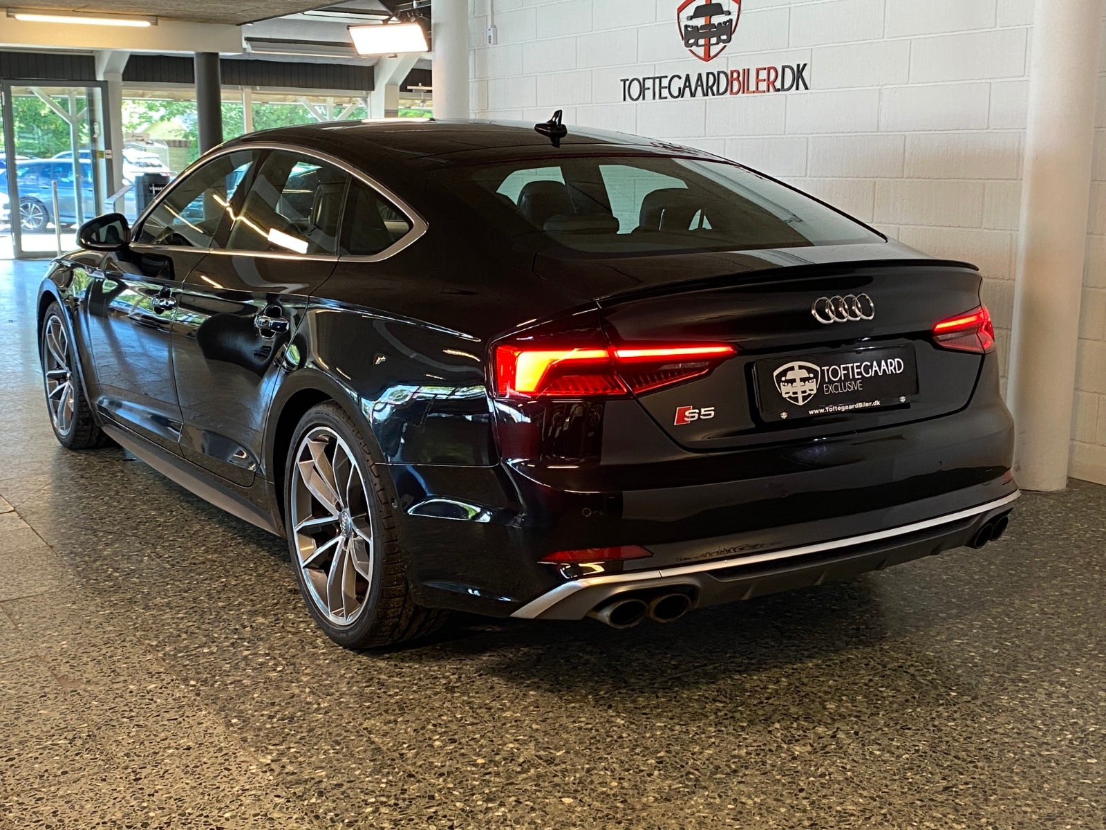 flexleasing-audi-s5-30-tfsi-sportback-quattro-tiptr-5d-findleasing