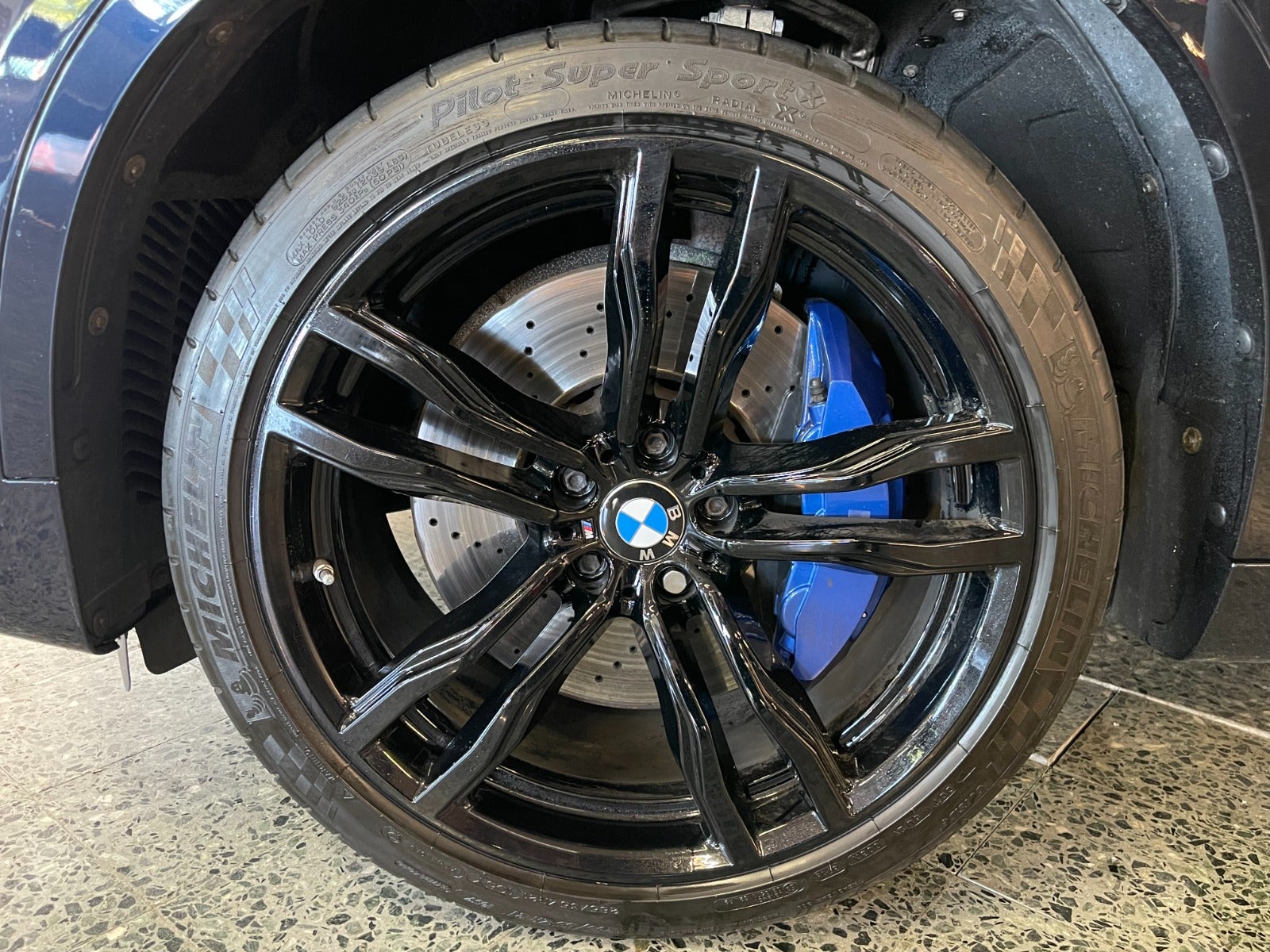 flexleasing-bmw-x6-44-m-xdrive-aut-5d-findleasing