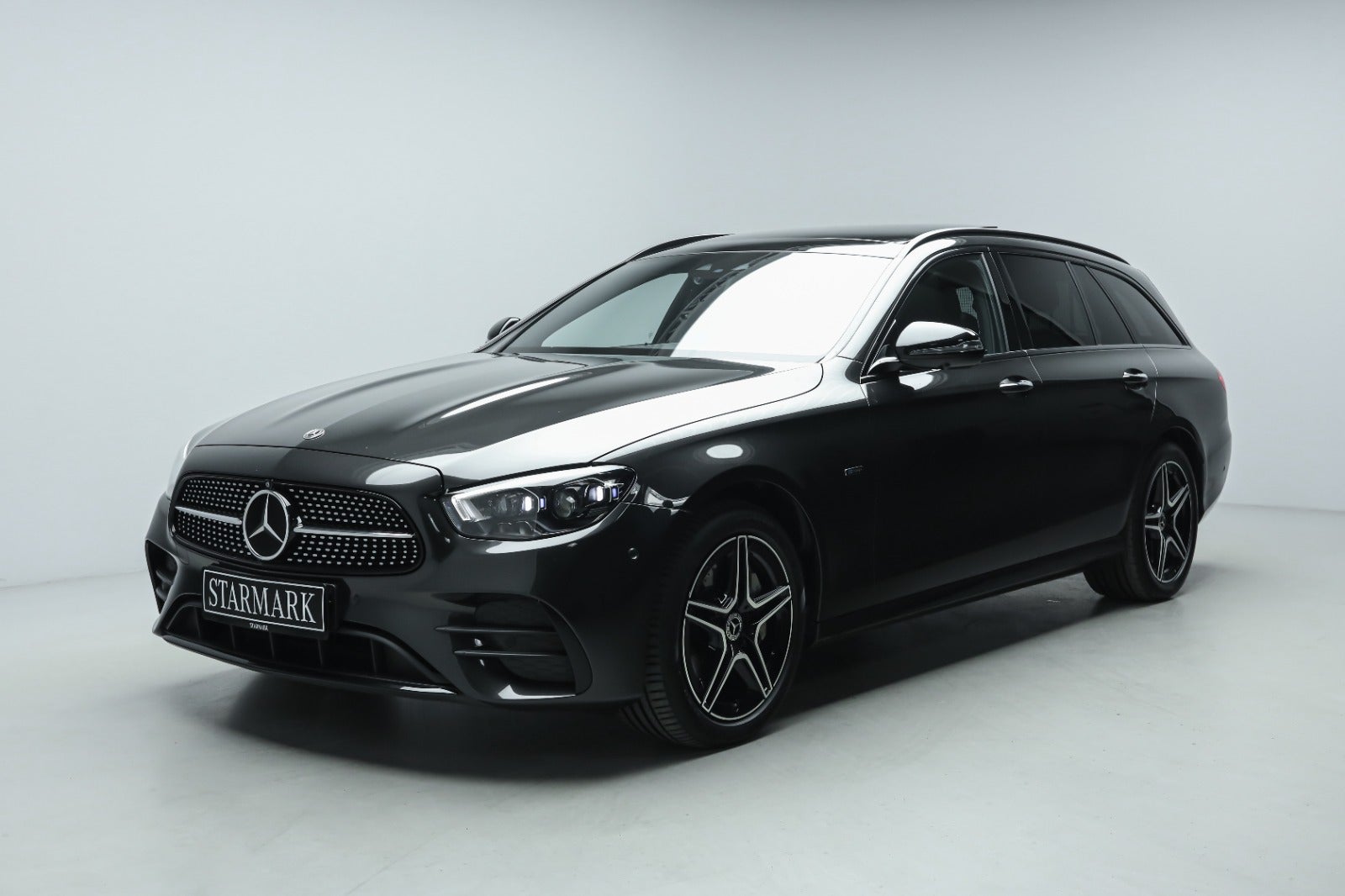 flexleasing-mercedes-e300-de-20-amg-line-night-edition-stc-aut-5d-findleasing