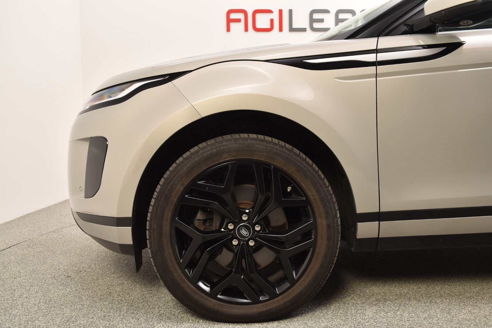 flexleasing-land-rover-range-rover-evoque-20-p200-aut-5d-findleasing