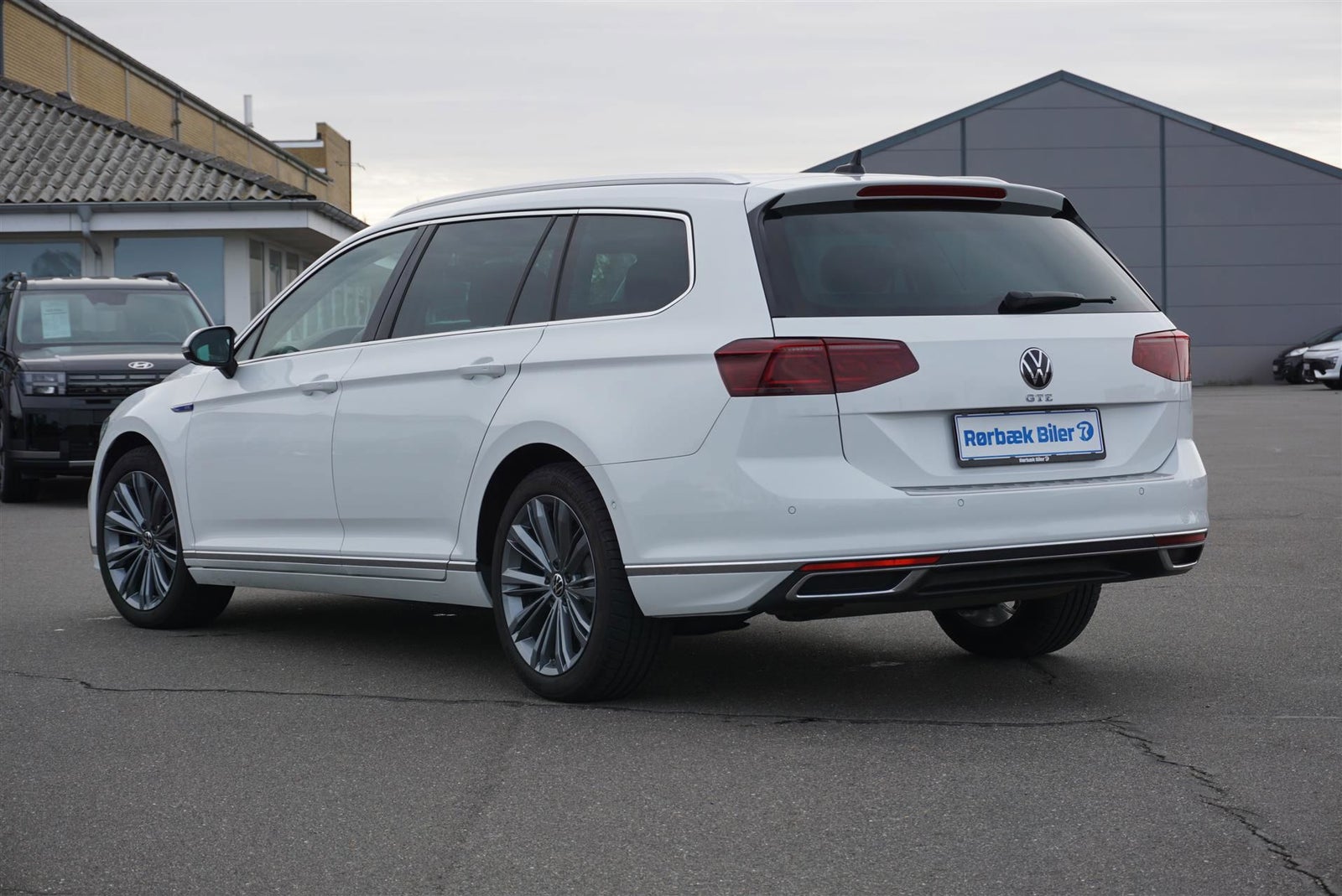 flexleasing-vw-passat-14-gte-pro-variant-dsg-5d-findleasing