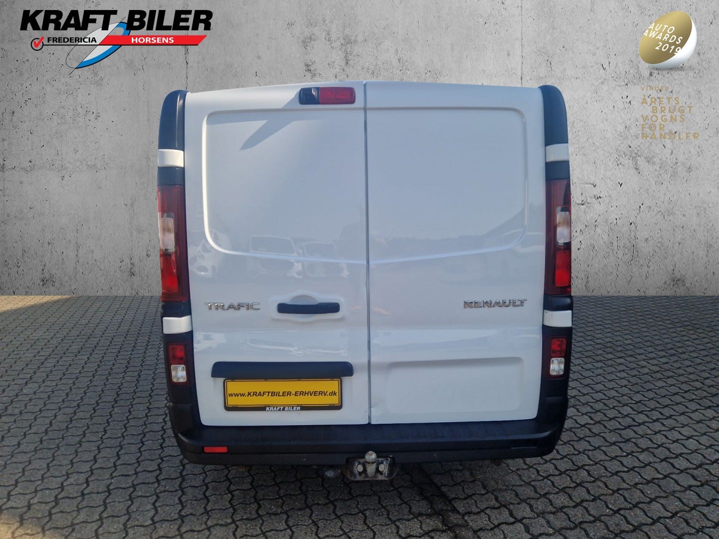 flexleasing-renault-trafic-t29-16-dci-125-l2h1-findleasing