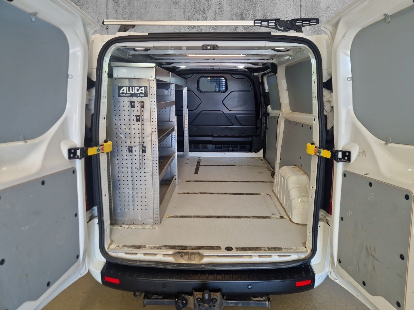 flexleasing-ford-transit-custom-300l-20-tdci-130-trend-findleasing