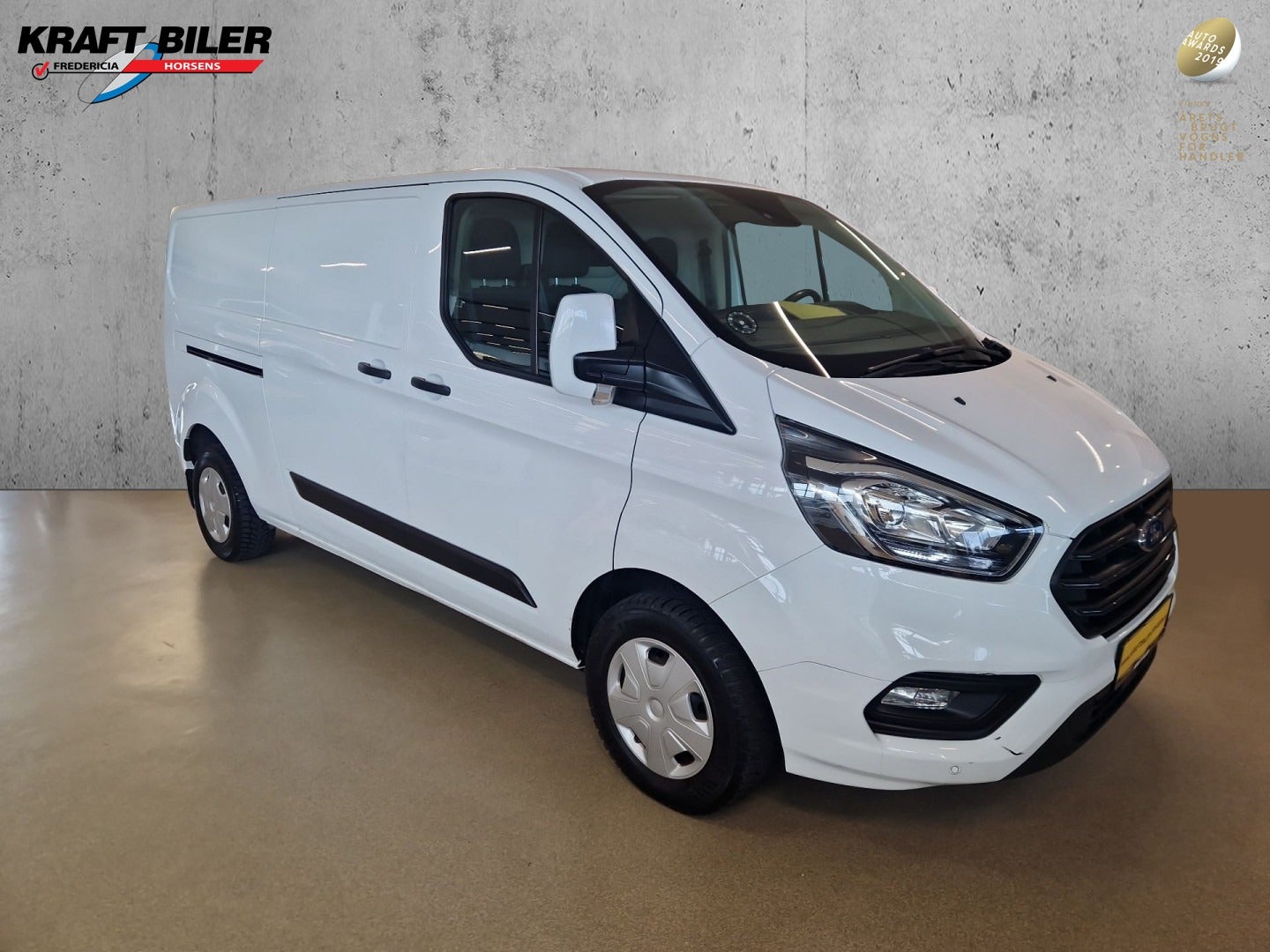 flexleasing-ford-transit-custom-300l-20-tdci-130-trend-findleasing