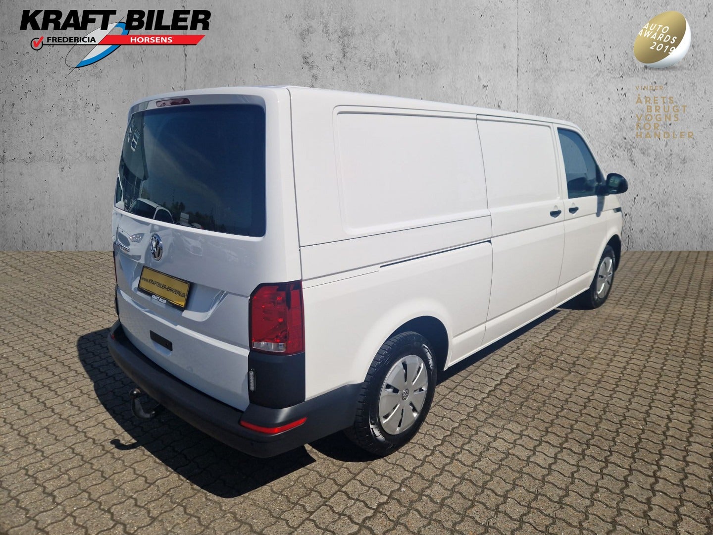 flexleasing-vw-transporter-20-tdi-150-kassevogn-lang-findleasing