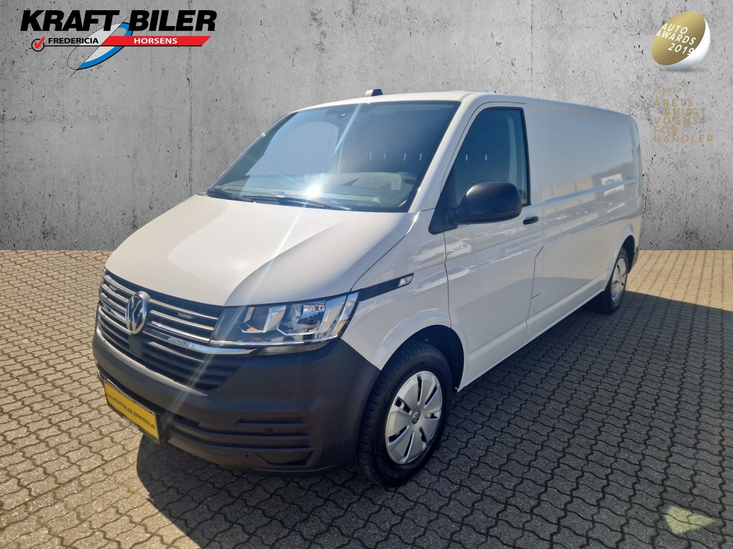 flexleasing-vw-transporter-20-tdi-150-kassevogn-lang-findleasing