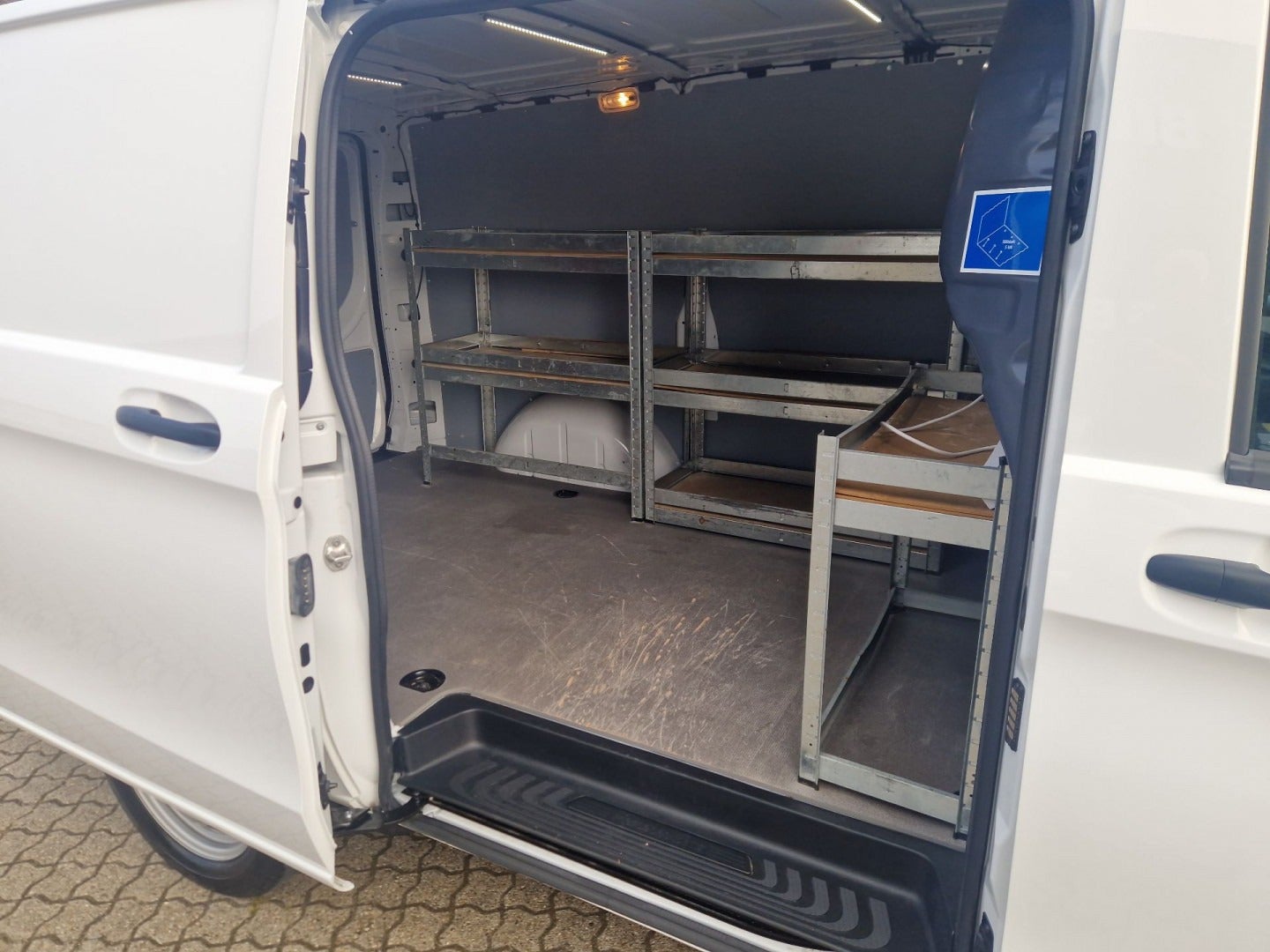 flexleasing-mercedes-vito-114-20-cdi-kassevogn-aut-l-rwd-findleasing