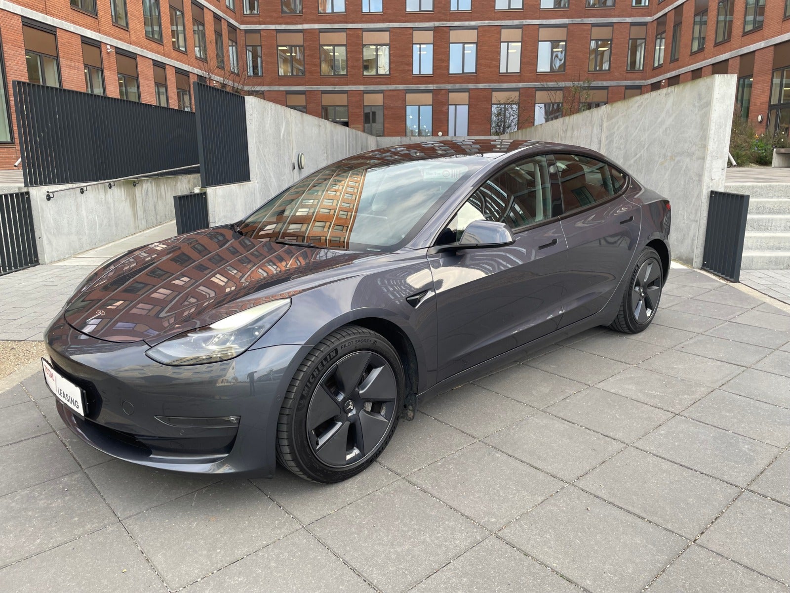 flexleasing-tesla-model-3-long-range-awd-4d-findleasing