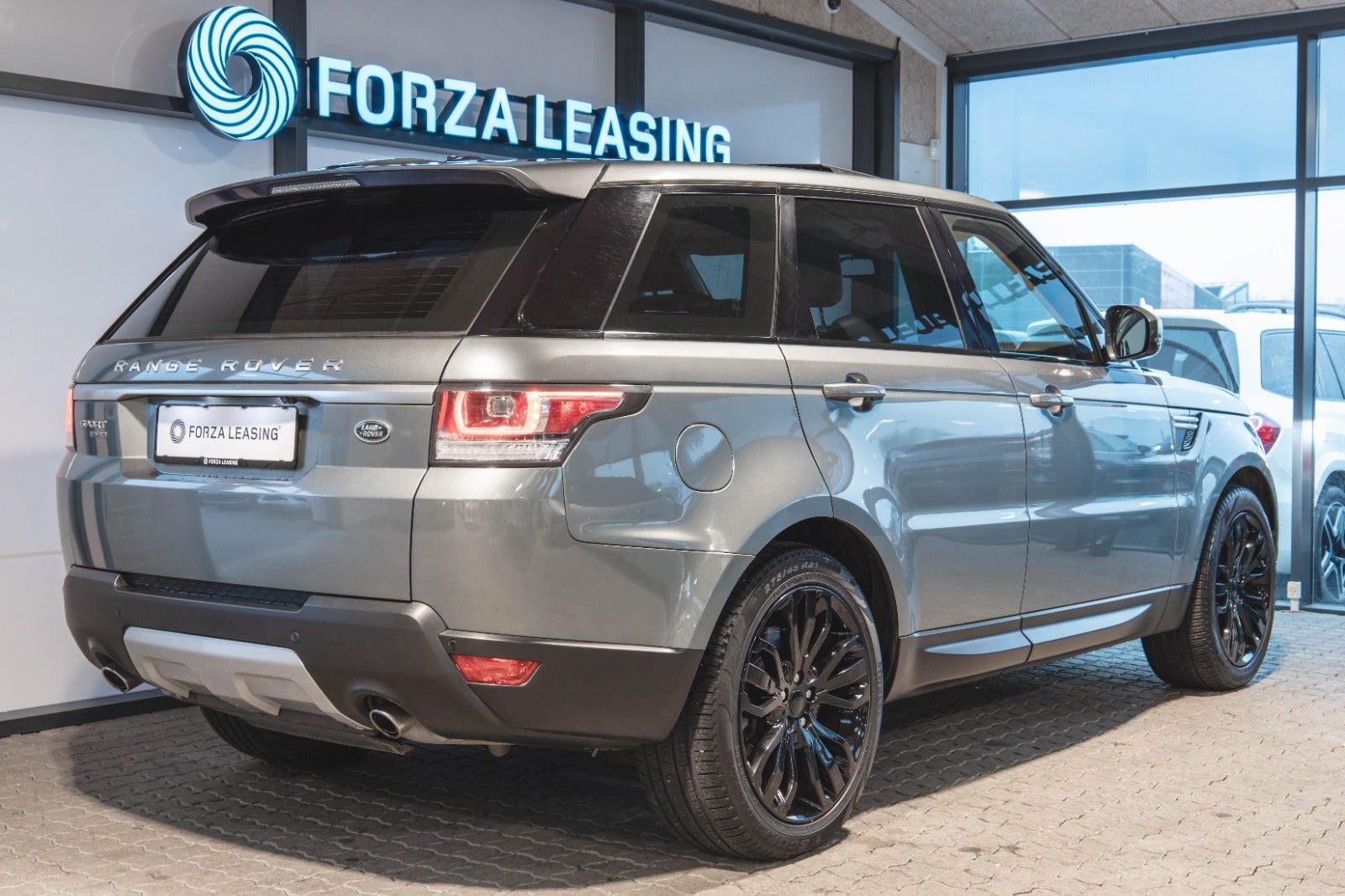 flexleasing-land-rover-range-rover-sport-30-sdv6-se-aut-5d-findleasing