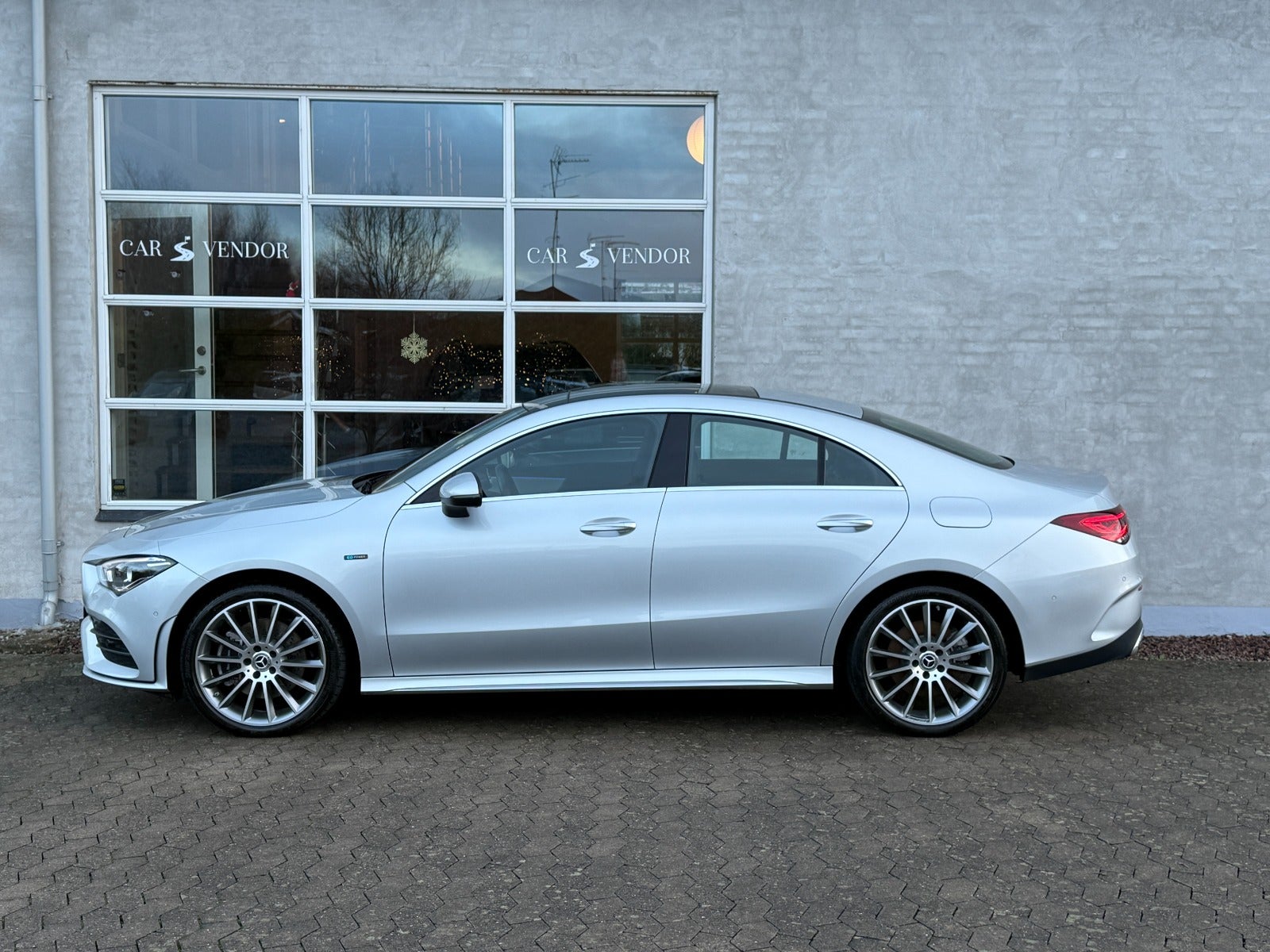 flexleasing-mercedes-cla250-e-13-amg-line-coupe-aut-4d-findleasing