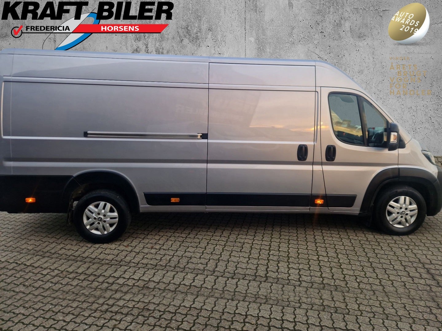 flexleasing-peugeot-boxer-435-22-bluehdi-165-l4h2-ultimate-findleasing