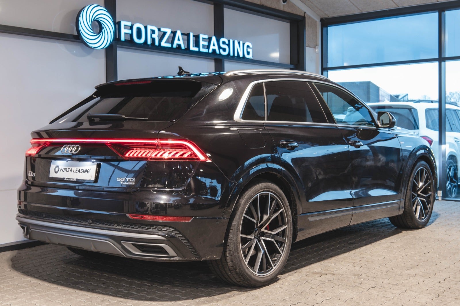 flexleasing-audi-q8-50-tdi-quattro-tiptr-5d-findleasing