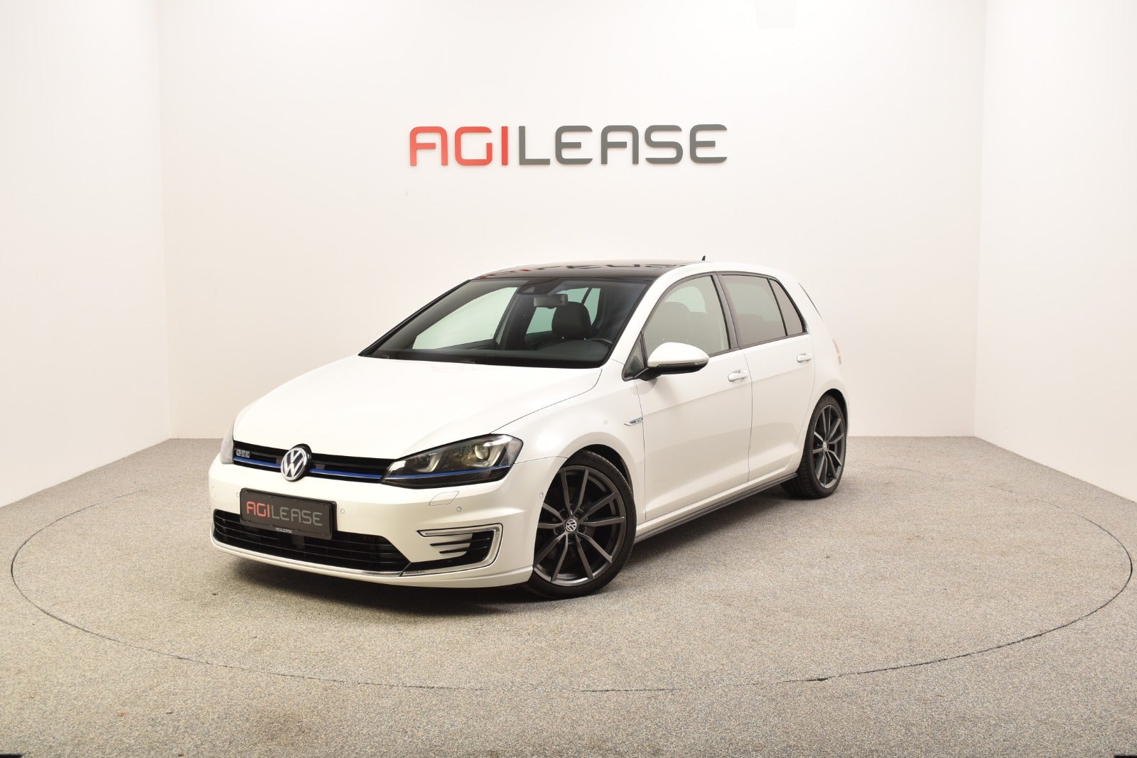 flexleasing-vw-golf-vii-14-gte-dsg-5d-findleasing