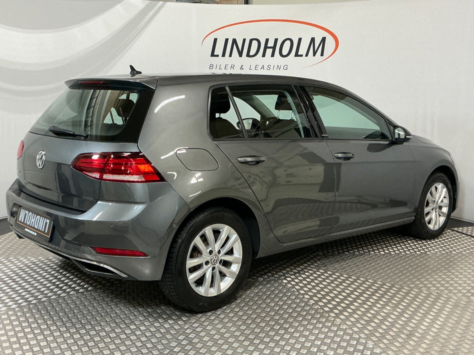 flexleasing-vw-golf-vii-16-tdi-115-iqdrive-dsg-5d-findleasing