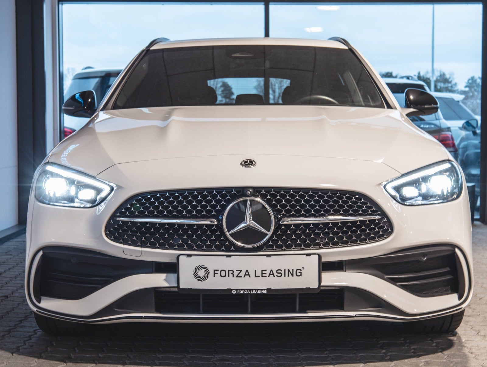 flexleasing-mercedes-c300-e-20-amg-line-stc-aut-5d-findleasing