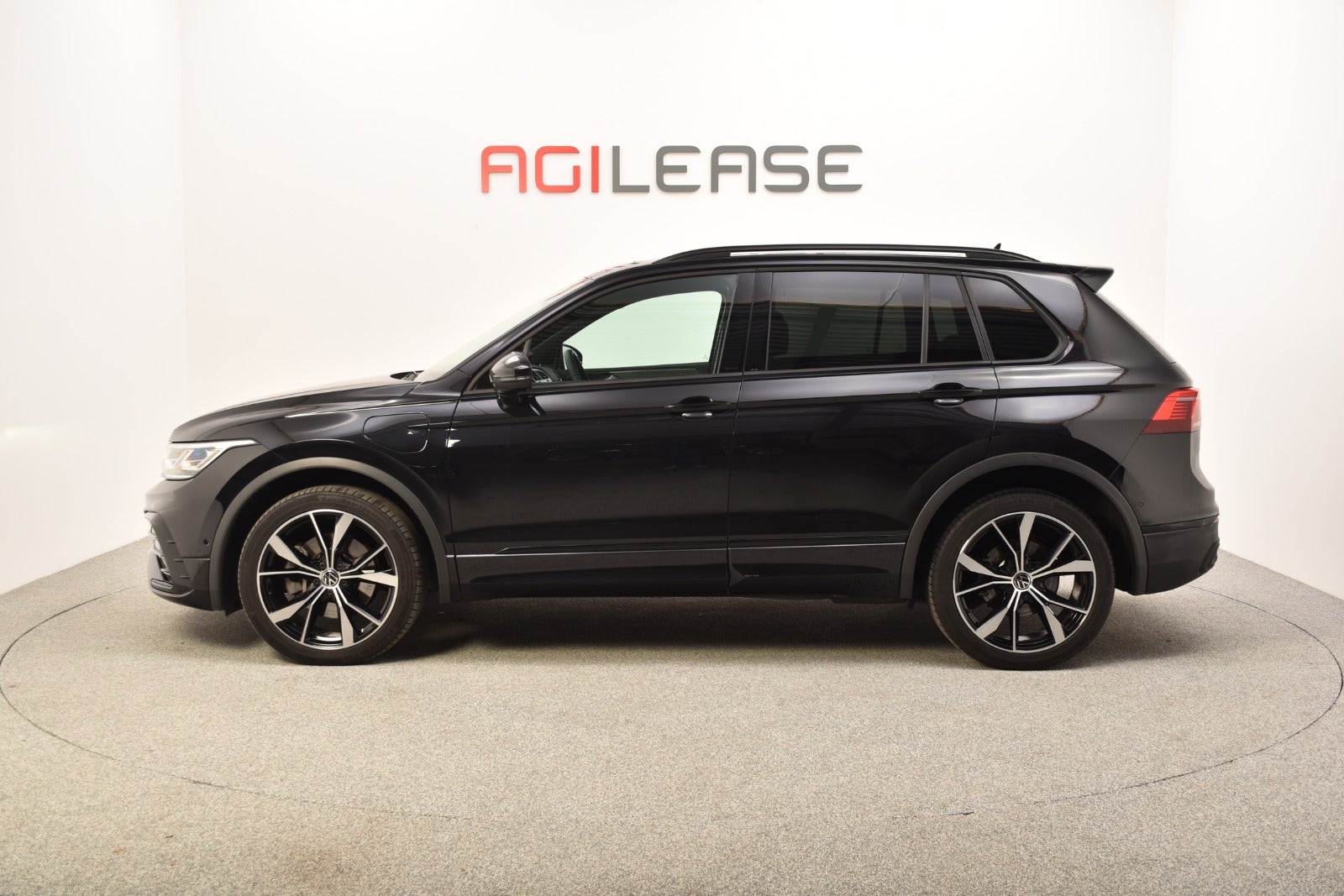 flexleasing-vw-tiguan-14-ehybrid-r-line-dsg-5d-findleasing