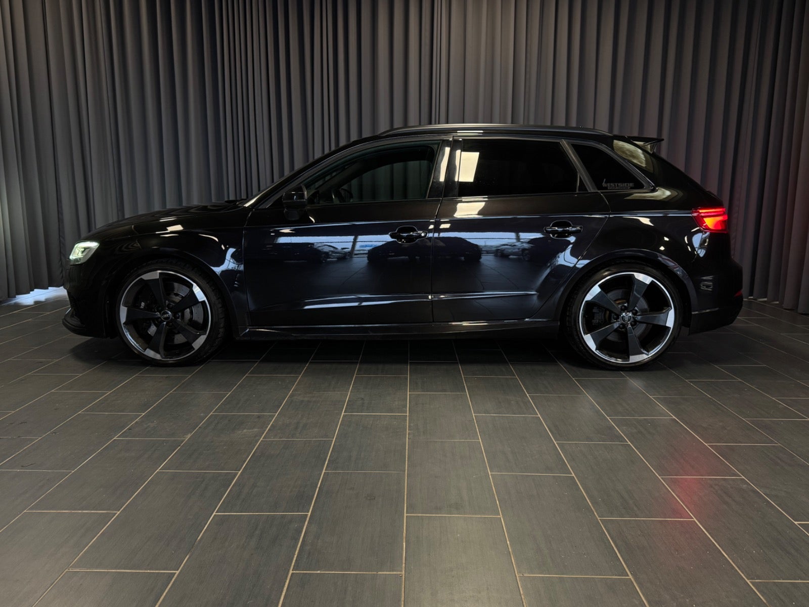 flexleasing-audi-rs3-25-tfsi-sportback-quattro-s-tr-5d-findleasing