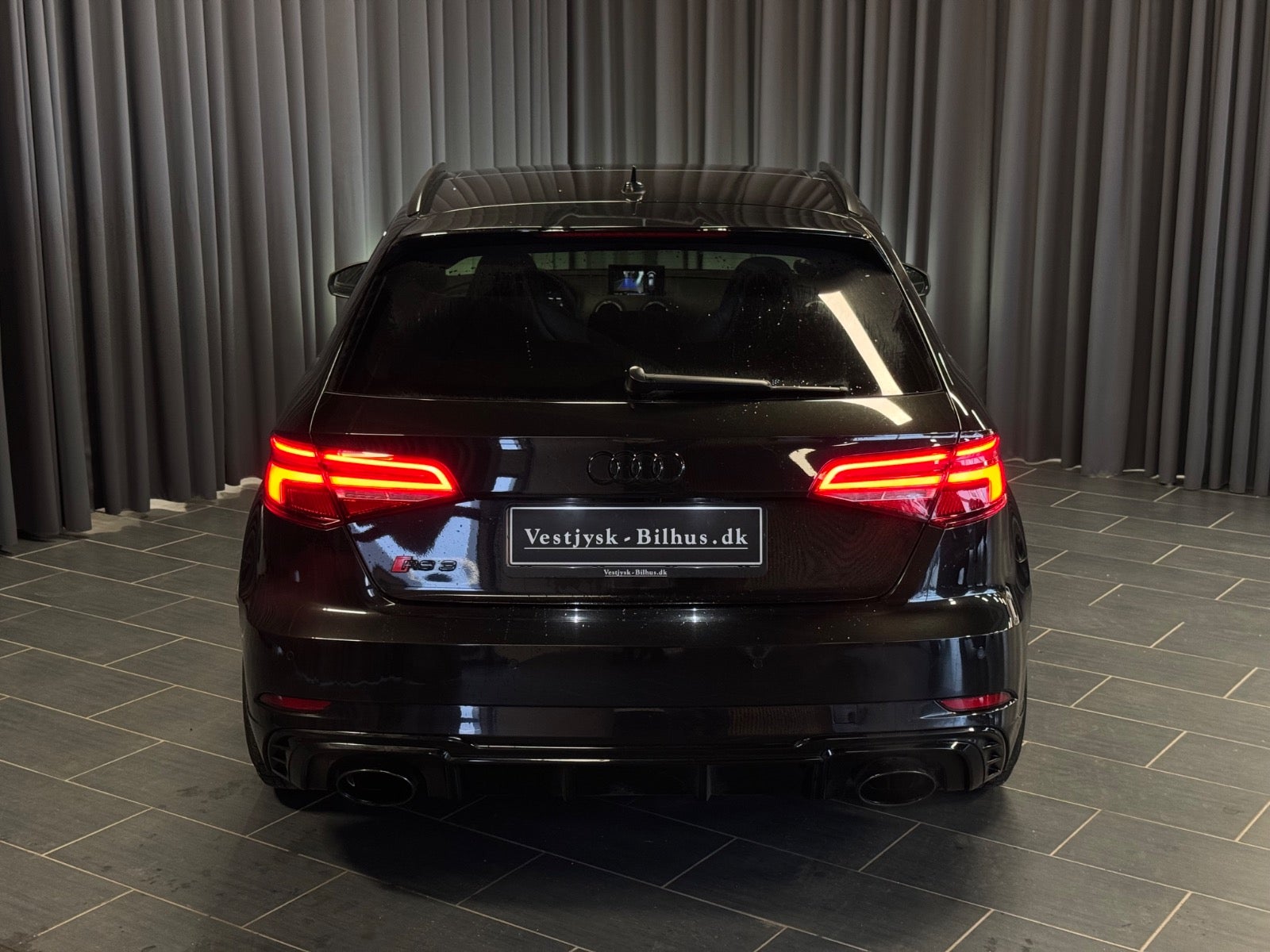 flexleasing-audi-rs3-25-tfsi-sportback-quattro-s-tr-5d-findleasing