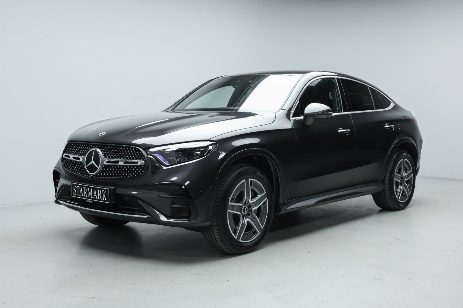 flexleasing-mercedes-glc300-e-20-amg-line-coupe-aut-4matic-5d-findleasing