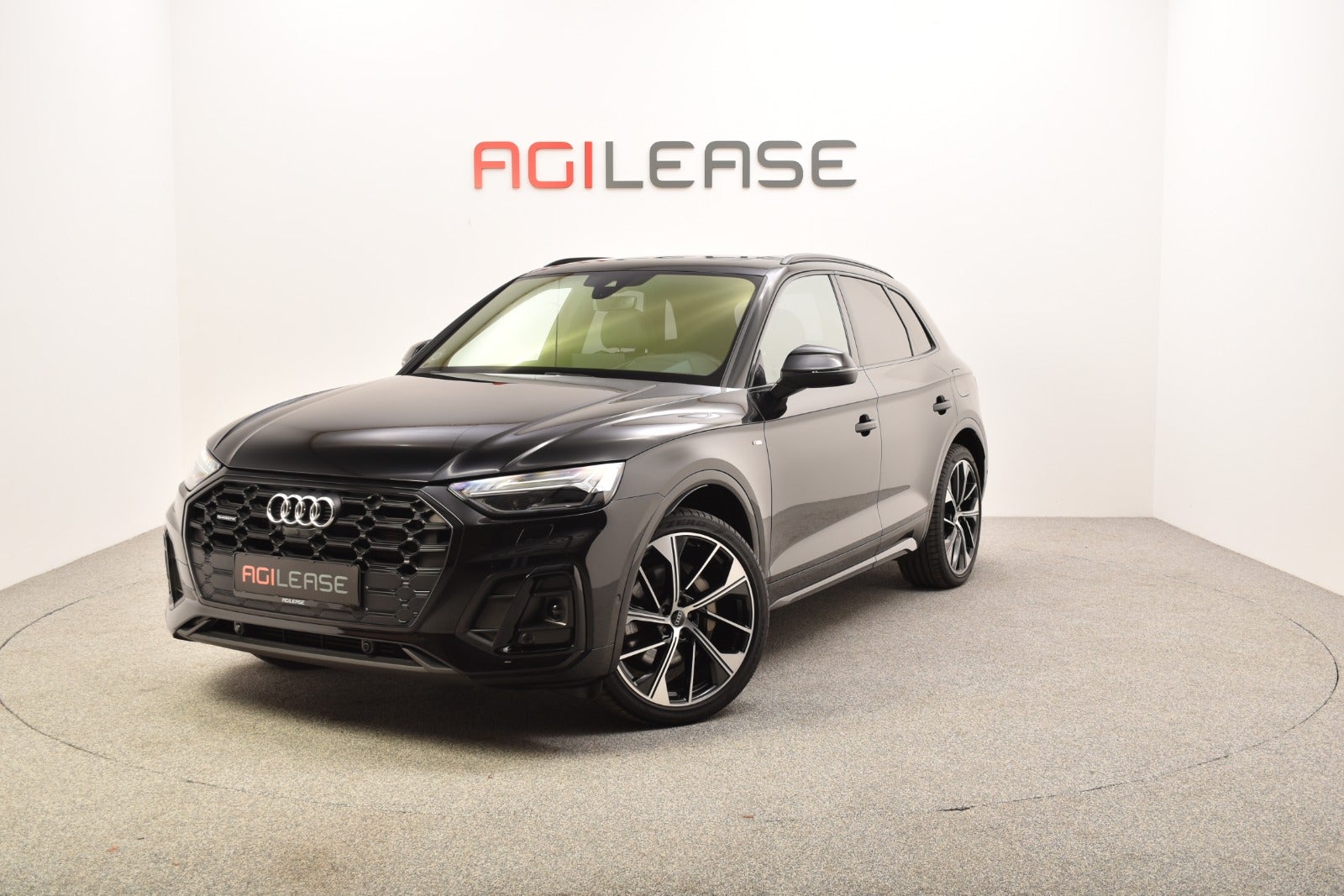 flexleasing-audi-q5-55-tfsi-e-s-line-quattro-s-tr-5d-findleasing