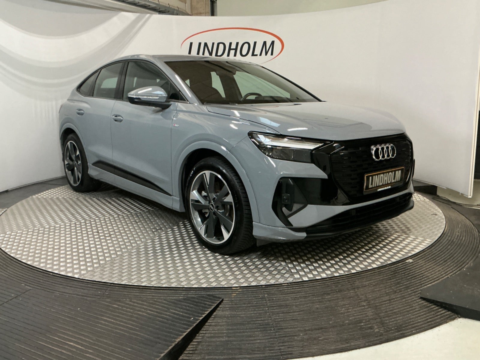 flexleasing-audi-q4-e-tron-40-edition-one-s-line-sportback-5d-findleasing