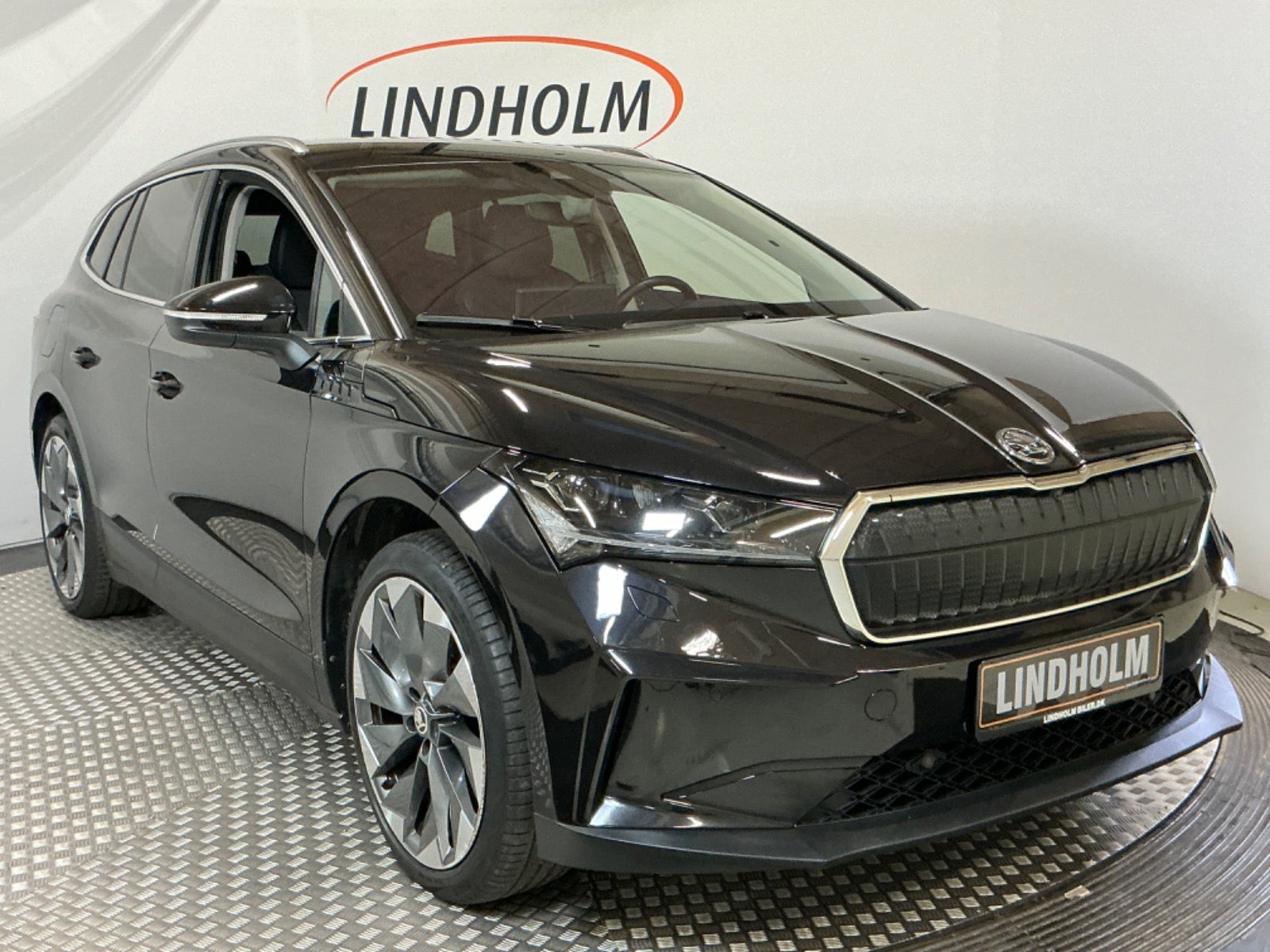 flexleasing-skoda-enyaq-80-iv-suite-first-edition-5d-findleasing