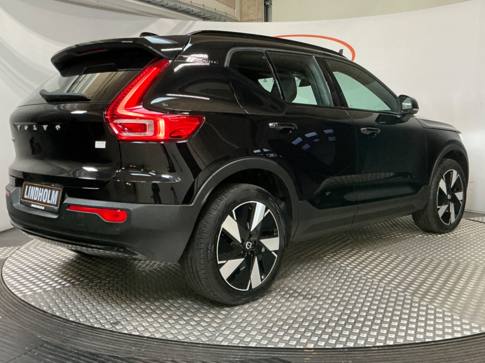 flexleasing-volvo-xc40-p6-recharge-plus-5d-findleasing