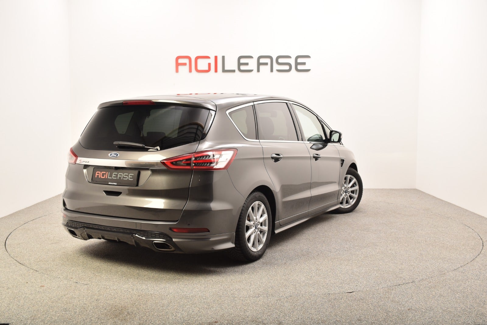 flexleasing-ford-s-max-20-tdci-180-titanium-aut-7prs-5d-findleasing