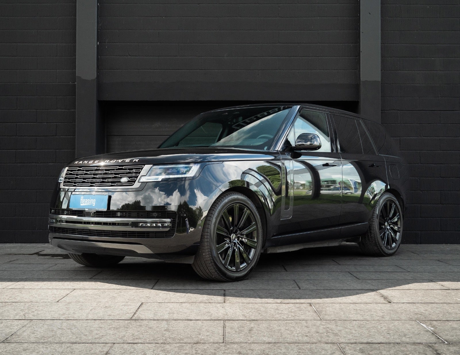 flexleasing-land-rover-range-rover-sport-30-p550e-autobiography-aut-5d-findleasing